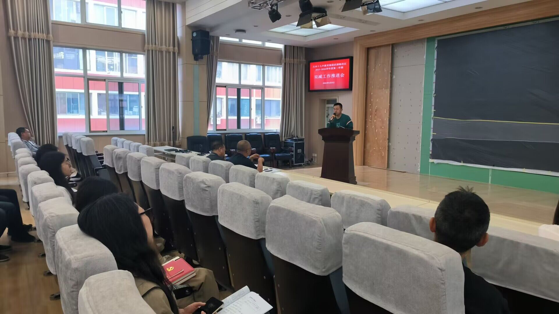 1717748813_766_75805.png 图片3.png